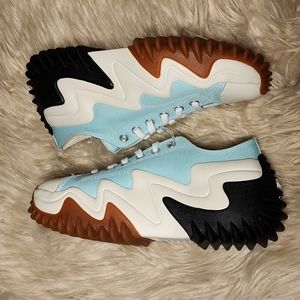 Converse Run Star Motion Low Cx Sneakers in Light Dew